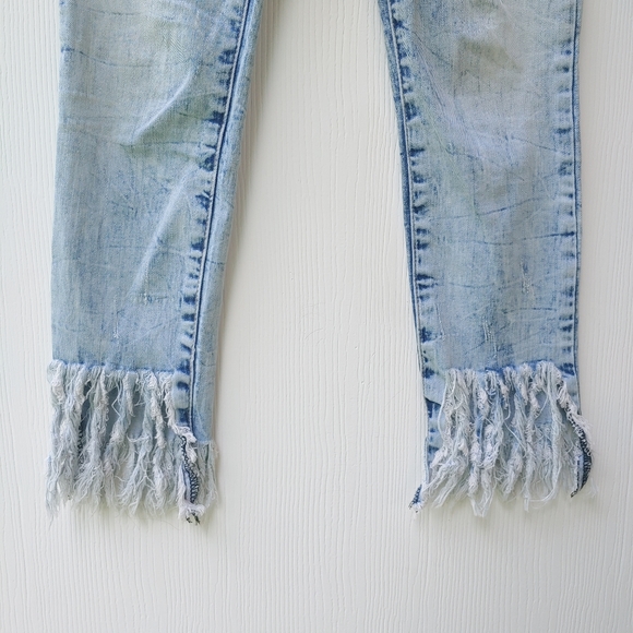 William Rast Acid Wash Ankle Skinny Frayed Hem Jeans Sz 28 - Picture 2 of 7